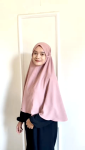 Hijab Bergo Trend Terbaru: Hijab Daily Nyaman & Akrilik