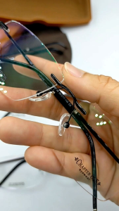 กรอบแว่นตา - CHAPTER ONE 830045 ทรงเจาะกรอบ - 830045 ราคา 830045 ราคา 830045