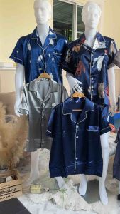 ชุดนอนผ้าซาตินแบบเเขนสั้น ขาสั้น