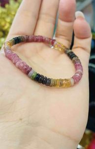 Vòng tay đá tourmaline thiên nhiên bánh xe 6li xinh xinh