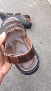 SEPATU SANDAL KULIT PRIA DEWASA terbaru