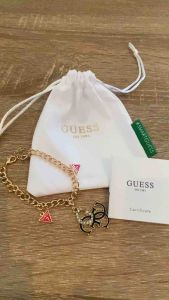 สร้อยข้อมือ Gue ss สร้อยคอ พร้อมถุงผ้า กำไลข้อมือ เครื่องประดับแบรนด์ ต่างหูเกรซ jewelry outlet fasion พร้อมส่งจากไทย