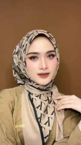 Segi Empat Motif ala Jorney BS Buttonscarves Rainbow