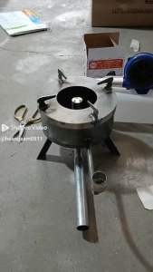 Bếp Đun dầu mỡ thải hoá khí Giải pháp tiết kiệm nhiên liệu an toàn sạch sẽ ít khói ít bụi dùng trong gia đìnhquán ăn nhà hàng Bếp size to 24cm có bễ quạt và bình nhựa dùng chứa dầu