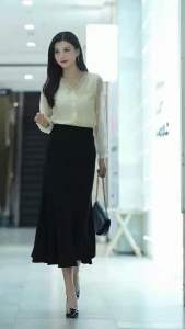 (READY STOCK)Women‘s Elastic Fishtail Skirt Office Wear High Waist Mid-Length:82-88CM S to 4XL