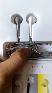 Original Universal Earphone with Built in Microphone and Super Bass 1.5m