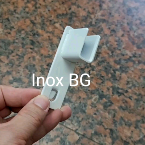 Móc đỡ thanh hộp 15x30 đỡ kính hay gỗ cài cột răng 2 mặt lỗ hàng dày