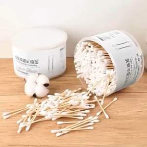 Hộp 500 Tăm Bông Ngoái Ráy Tai Cotton Thân Gỗ 2 Đầu Tròn Không Sơ Bông An Toàn Cho Bà mẹ Và Trẻ