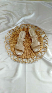 Zhevia - sendal heels wanita 3cm Valencia