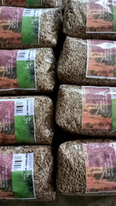 1000 Gram Bibit Padi Beras Merah Kualitas Pilihan