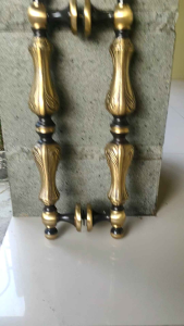 Gagang Pintu Rumah Kuningan Kunci Antik Motif Phion Ukir 43 cm 2 Pcs