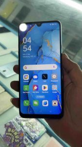 Oppo Reno 3 4G 8/128GB Second Ex Resmi Original Normal Pemakaian