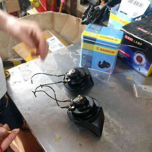 còi sên - kèn sên xe máy âm thanh lớn - ô tô xe tải xe hơi công nông 12v -24v có clip ( còi bos hộp sắt)