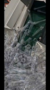 ขวด 1500ml. เกลียวปากสั้น (สีใส) พร้อมฝา บรรจุ72ใบ/แพ็ค