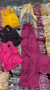 Sét xinh áo hai dây ba lỗ +quần caro ống rộng ảnh shop chụp dưới 50kg