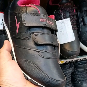 Sepatu Ando Prodiva Series: Desain Modern & Nyaman untuk Outdoor
