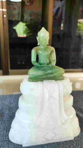 พระพุทธรูปสมาธิ 3 นิ้วฐานสูง 6 นิ้ว(องค์พระแกะจากหินธรรมชาติอะเวนจูรีน)