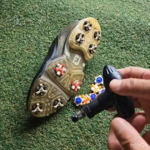 อุปกรณ์ ถอดเปลี่ยน ปุ่มรองเท้ากอล์ฟทุกชนิด wrench tool remover spikes golf shoes.