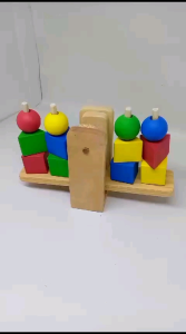 Mainan Edukasi Kayu Timbangan Geometri