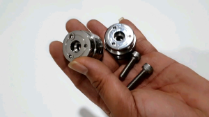 Jalu Bandul Stang Crome Stainless Variasi Motor\\n\\n Apa Itu Jalu Bandul Stang Crome Stainless?\\n\\n Pengertian Singkat\\n\\nJalu Bandul Stang Crome Stainless adalah aksesoris motor yang dirancang untuk melindungi stang motor dari kerusakan akibat gesekan atau benturan. Selain itu, Jalu Bandul Stang Crome Stainless juga dapat memberikan tampilan elegan pada motor Anda.\\n\\n Fungsi dan Manfaat\\n\\nJalu Bandul Stang Crome Stainless memiliki beberapa fungsi dan manfaat, antara lain:\\n\\n* Melindungi stang motor dari kerusakan akibat gesekan atau benturan\\n* Memberikan tampilan elegan pada motor Anda\\n* Meningkatkan keamanan pengendara dengan mencegah terjadinya slip atau kehilangan kendali\\n\\n Pilihan Jalu Bandul Stang Crome Stainless untuk Motor Vario 160 & Genio\\n\\n Untuk Vario 160 CBS & ABS\\n\\nJalu Bandul Stang Crome Stainless tersedia dalam berbagai ukuran dan desain yang sesuai dengan kebutuhan motor Anda. Untuk Vario 160 CBS & ABS, Anda dapat memilih Jalu Bandul Stang Crome Stainless dengan ukuran dan desain yang sesuai.\\n\\n Untuk Genio & Genio New\\n\\nSelain Vario 160 CBS & ABS, Jalu Bandul Stang Crome Stainless juga tersedia untuk Genio & Genio New. Anda dapat memilih Jalu Bandul Stang Crome Stainless dengan ukuran dan desain yang sesuai untuk motor Anda.\\n\\n Cara Menginstal Jalu Bandul Stang Crome Stainless\\n\\n Persiapan & Alat yang Diperlukan\\n\\nSebelum menginstal Jalu Bandul Stang Crome Stainless, pastikan Anda memiliki alat dan peralatan yang diperlukan, antara lain:\\n\\n* Kunci pas\\n* Obeng\\n* Sikat logam\\n* Lap kering\\n\\n Langkah-langkah Instalasi\\n\\nBerikut adalah langkah-langkah instalasi Jalu Bandul Stang Crome Stainless:\\n\\n1. Bersihkan stang motor dengan sikat logam dan lap kering.\\n2. Pasang Jalu Bandul Stang Crome Stainless pada stang motor dengan bantuan kunci pas dan obeng.\\n3. Pastikan Jalu Bandul Stang Crome Stainless terpasang dengan kuat dan rapi.\\n\\n Kelebihan dan Kekurangan Jalu Bandul Stang Crome Stainless\\n\\n Kelebihan\\n\\nBerikut adalah beberapa kelebihan Jalu Bandul Stang Crome Stainless:\\n\\n* Melindungi stang motor dari kerusakan akibat gesekan atau benturan\\n* Memberikan tampilan elegan pada motor Anda\\n* Meningkatkan keamanan pengendara dengan mencegah terjadinya slip atau kehilangan kendali\\n\\n Kekurangan\\n\\nBerikut adalah beberapa kekurangan Jalu Bandul Stang Crome Stainless:\\n\\n* Harga relatif mahal dibandingkan dengan aksesoris motor lainnya\\n* Perawatan yang lebih intensif dibandingkan dengan aksesoris motor lainnya\\n\\n Kesimpulan\\n\\nJalu Bandul Stang Crome Stainless adalah aksesoris motor yang dapat melindungi stang motor Anda dari kerusakan akibat gesekan atau benturan. Selain itu, Jalu Bandul Stang Crome Stainless juga dapat memberikan tampilan elegan pada motor Anda. Namun, perlu diingat bahwa harga Jalu Bandul Stang Crome Stainless relatif mahal dibandingkan dengan aksesoris motor lainnya dan membutuhkan perawatan yang lebih intensif.\\n\\n Kata Kunci\\n\\n* Cover Stang Motor Beat Deluxe\\n* Aksesoris Motor Vario 160\\n* Aksesoris Motor Genio New\\n* Suku Cadang Motor Beat\\n* Jalu Stang Bahan Besi Stainles\\n* Cover Jalu Stang Motor\\n* Jalu Bandul Stang Crom Stainles\