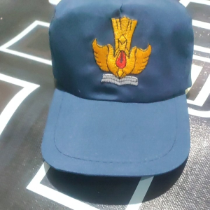 topi sekolah SMP biru biru bordir tutwri belakang pake karet