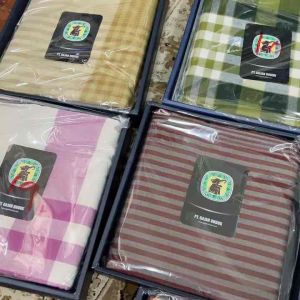 Kain pelikat Gajah duduk multicolour