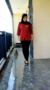 Kaos Oversize Wanita Kekinian / Lengan 3/4 Motif Sonia Bahan Adem Dan Tebal Katun 20s