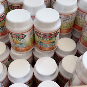 Phân bón 10-30-20+ TE kích thích ra hoa  ra nhiều hoa  lâu tàn hũ 100gram