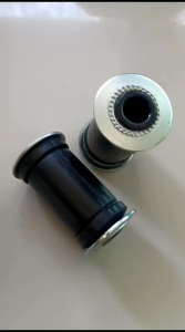 BOSH SAYAP BUSHING ARM MOBIL MITSUBISHI L-300 DIESEL HARGA 1PCS