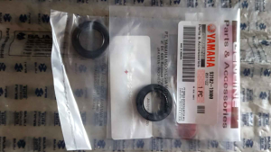 SEAL KRUK AS MAGNET KANAN NOUVO SIL KRUK AS KANAN MIO FINO SEL SIL CRANKSHAFT KANAN MIO SMILE SPORTY 93102-19800