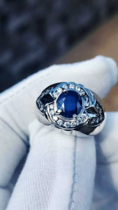 Natural Mozambique Blue Sapphire 2.6 Carat Silver handmade Ring