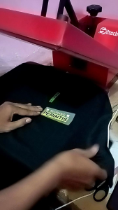 Kaos Kata-Kata Perintis Bukan Pewaris: Pilihan Desain Unik dan Motivasi