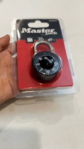 HCM- Ship hỏa tốc- Khóa kết hợp nhỏ Phòng tập thể dục Tủ Cửa Kết hợp Ổ khóa 1533MCND Màu đen thương hiệu Master Lock.