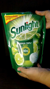 Sunlight 650ml Jeruk Nipis (paket isi 2)
