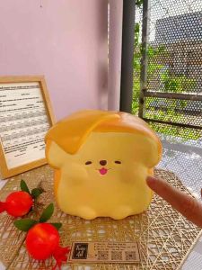 (20x17x17cm) 🍞 Bánh Mì Gối Sandwich Vuông - Mã SP 011 Heo đất cho người sành ăn ống tiết kiệm decor trang trí cute