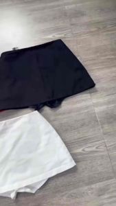 Chân váy kaki chữ A ngắn có quần bảo hộ ảnh shop chụp