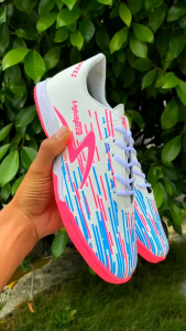 sepatu futsal terlaris