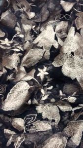 Vải ren lưới thêu nền đen hoa hồng nhạt(khổ 1m5)may đầm váyáo kiểu áo dài thời trang