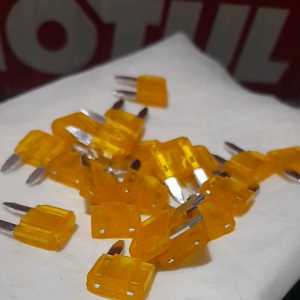 SEKRING FUSE DX KECIL 5A TANCAP MOBIL MOTOR