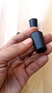 (50Pcs) Karet Chitose 1/2 Inci Diameter Lubang 10mm Karet Tutup Kaki Meja Kursi Rak Pipa Besi Bulat