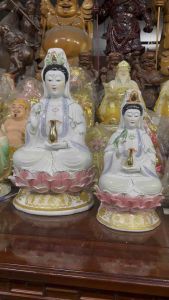 Tượng mẹ quan âm bồ tát gốm sứ ngồi tòa sen
