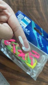 เหยื่อปลอม หนอนยาง เล็ก เหยื่อยาง หางโค้ง Grub แพคคละสี 6-7 cm สำหรับใส่หัวจิ๊ก ตกปลาเก๋า ช่อน กะพง เหยื่อตกปลา สีสวย อุปกรณ์ตกปลา JOJO Thailand