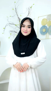 HIJAB BERGO HAMIDAH MENUTUP DADA LOGO AKRILIK / KERUDUNG INSTAN HAMIDAH SIZE M / JILBAB INSTAN JERSEY VIRAL