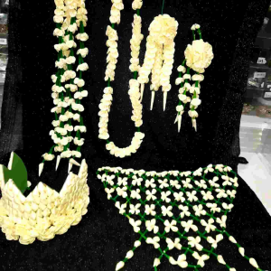 Melati Ronce Sunda Siger: Bunga Melati Sunda untuk Pernikahan & Dekorasi