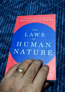 The Laws Of Human Nature (Full Version) - Robert Greene (paperback)