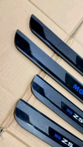 Sillplate Samping Morris Garages MZ ZS 2020 2024 2025 2026 2027 Hitam