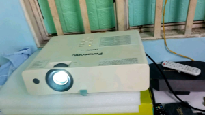 Máy chiếu Panasonic lw373 độ sáng cao mới 92%