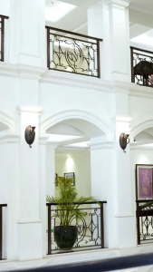 Mahalaya Dress Series: Pakaian untuk Acara Formal