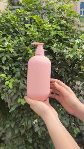 Chai Nhựa HDPE 500ML  Màu HỒNG-XANH. Đựng kem bodylotiondầu gộisữa tắm….Chai nhựa chiết mỹ phẩm hàng cao cấp