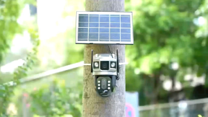 Camera Zoom 4G - 3 mắt - chạy năng lượng mặt trời